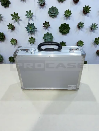 Кофр алюминиевый с кодовым замком